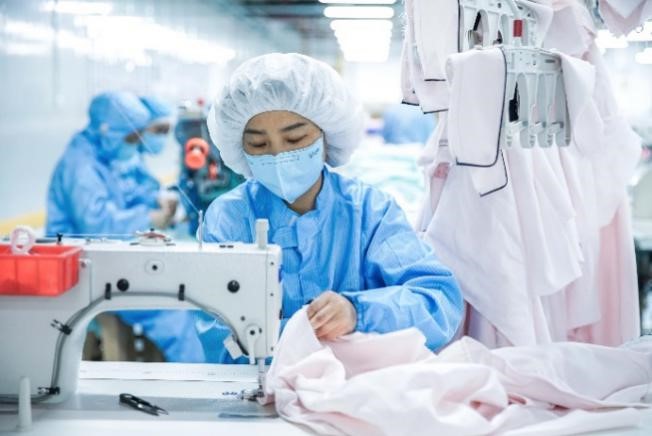 全面時代口罩生產(chǎn)過程2